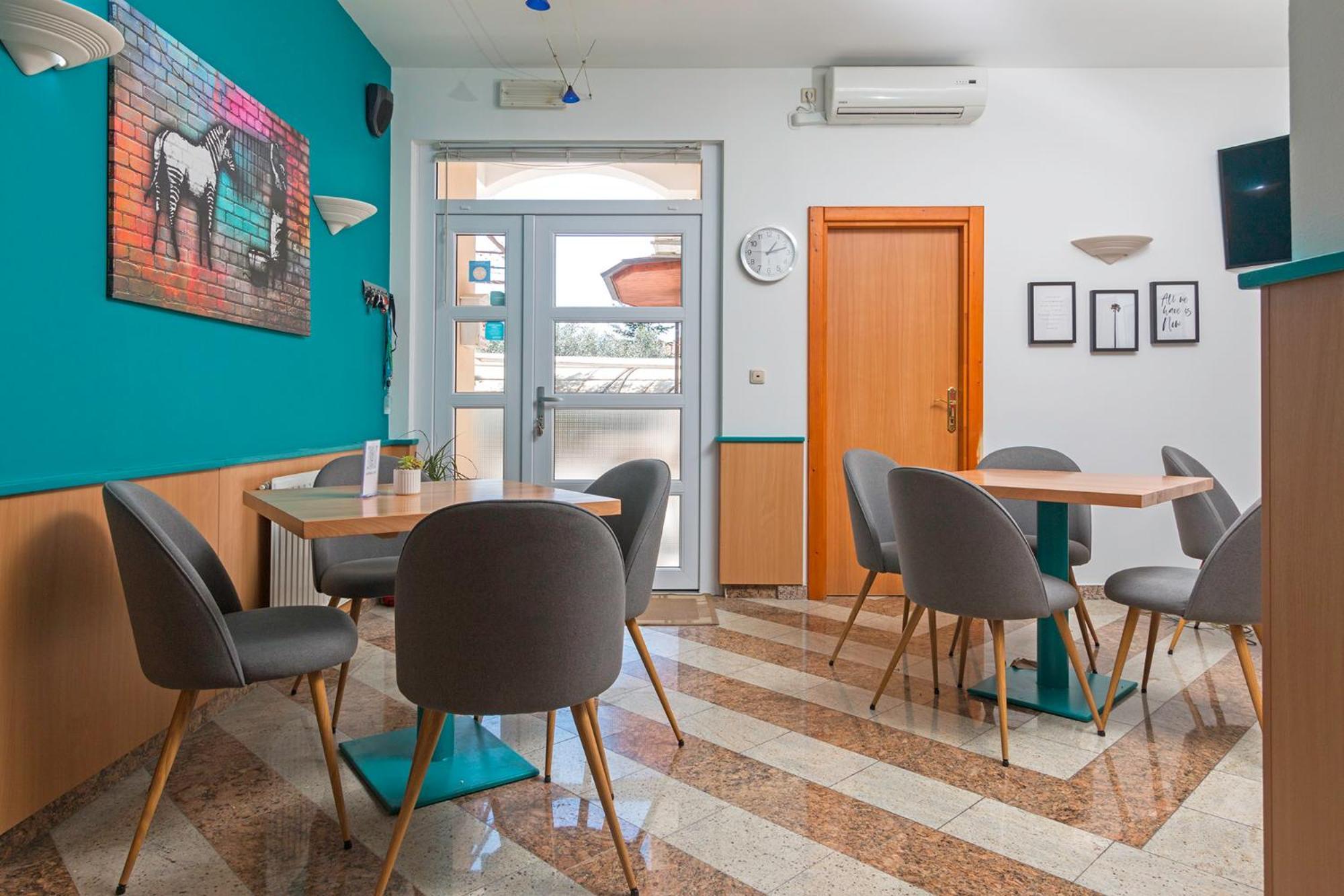 Antic 1 Apartment