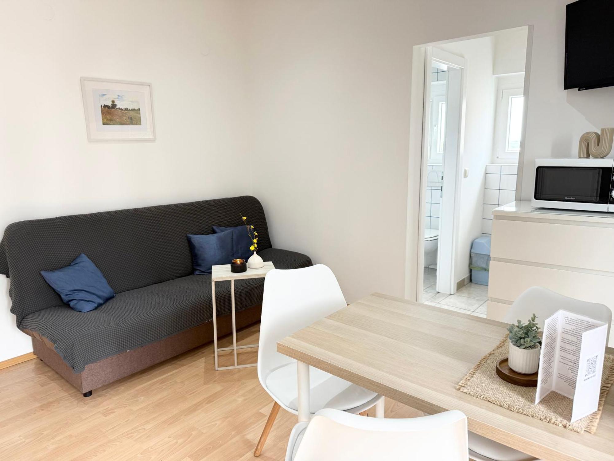 Antic 1 Apartment *