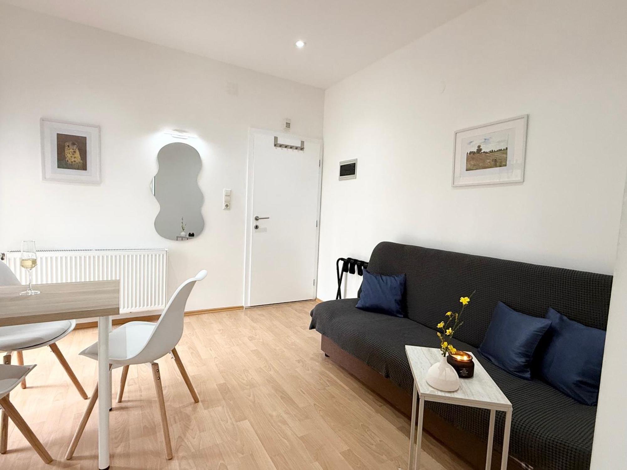 Apartment Antic 1