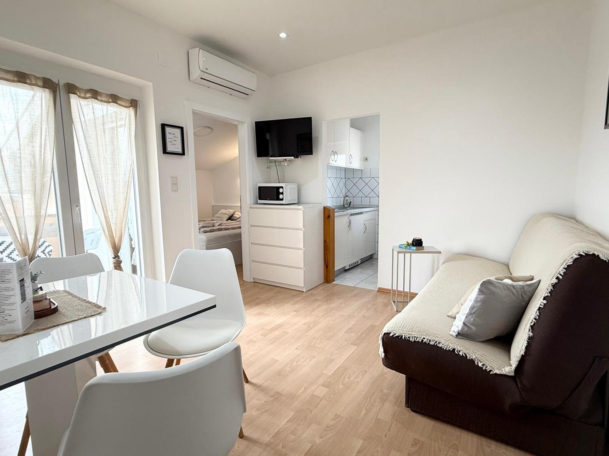 Antic 1 Apartment Pjescana Uvala