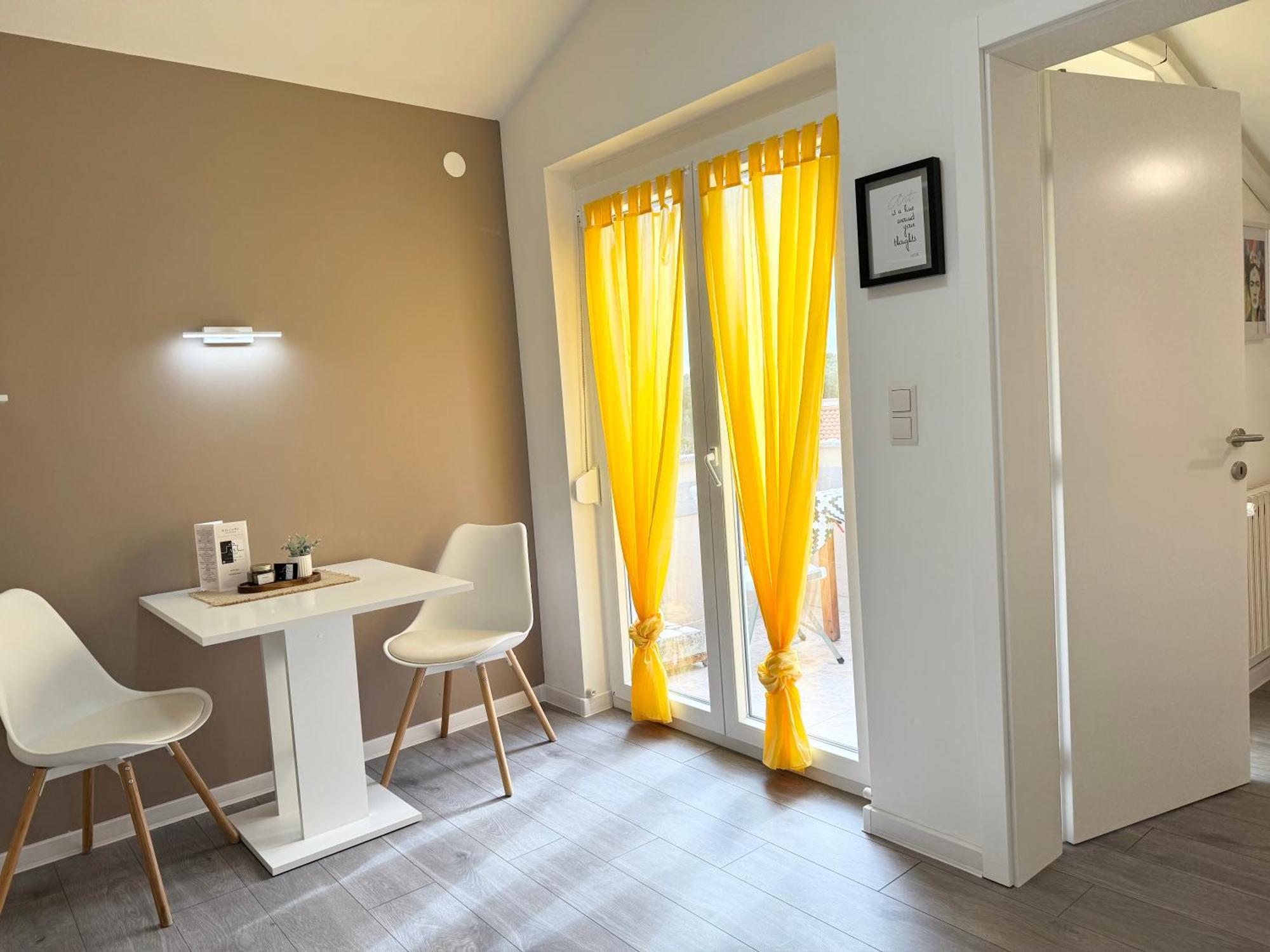 Antic 1 Apartment